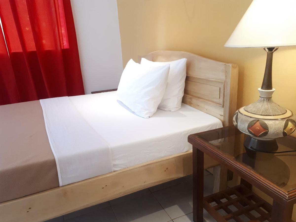 La Vida Hostel Samal Island Экстерьер фото